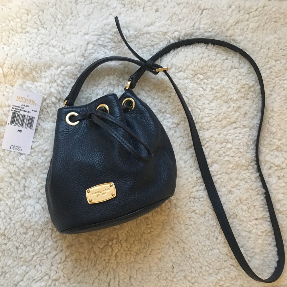 Michael Kors Navy “Jules” Bucket Crossbody NWT